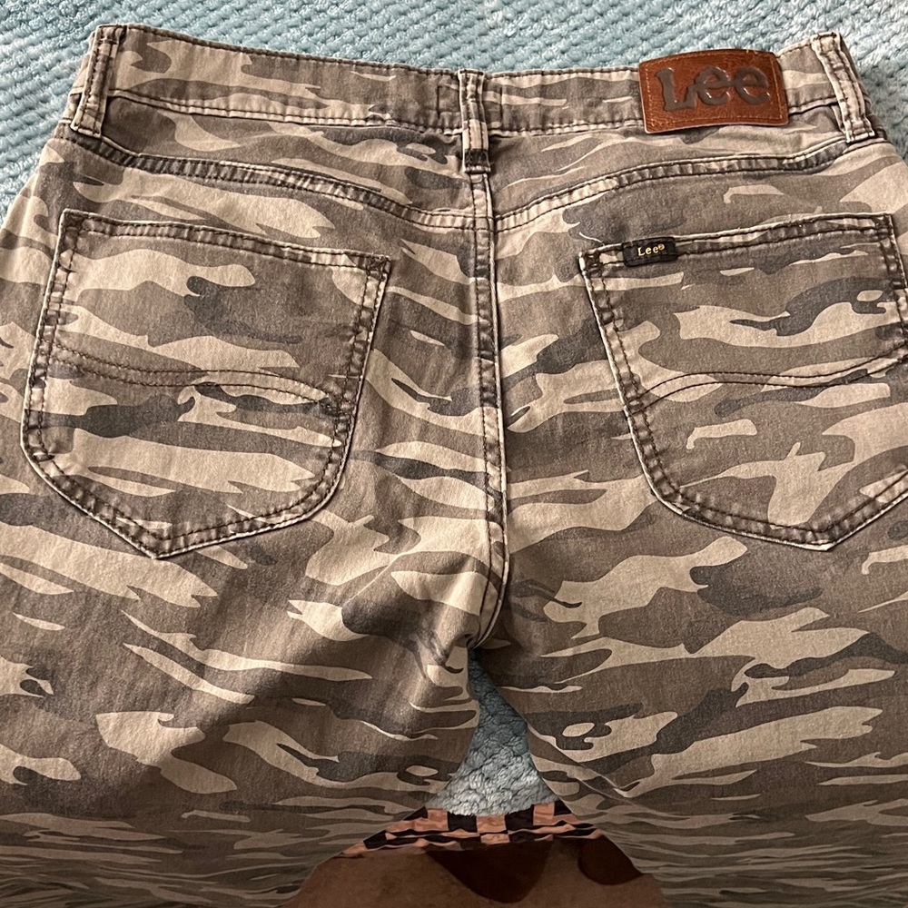 Lee Gray Camo Patterned Pants